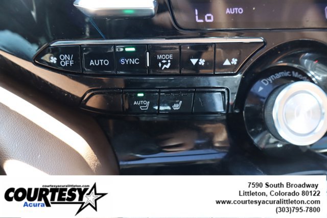 Used 2024 Acura MDX SH-AWD w/ Technology Package image 19