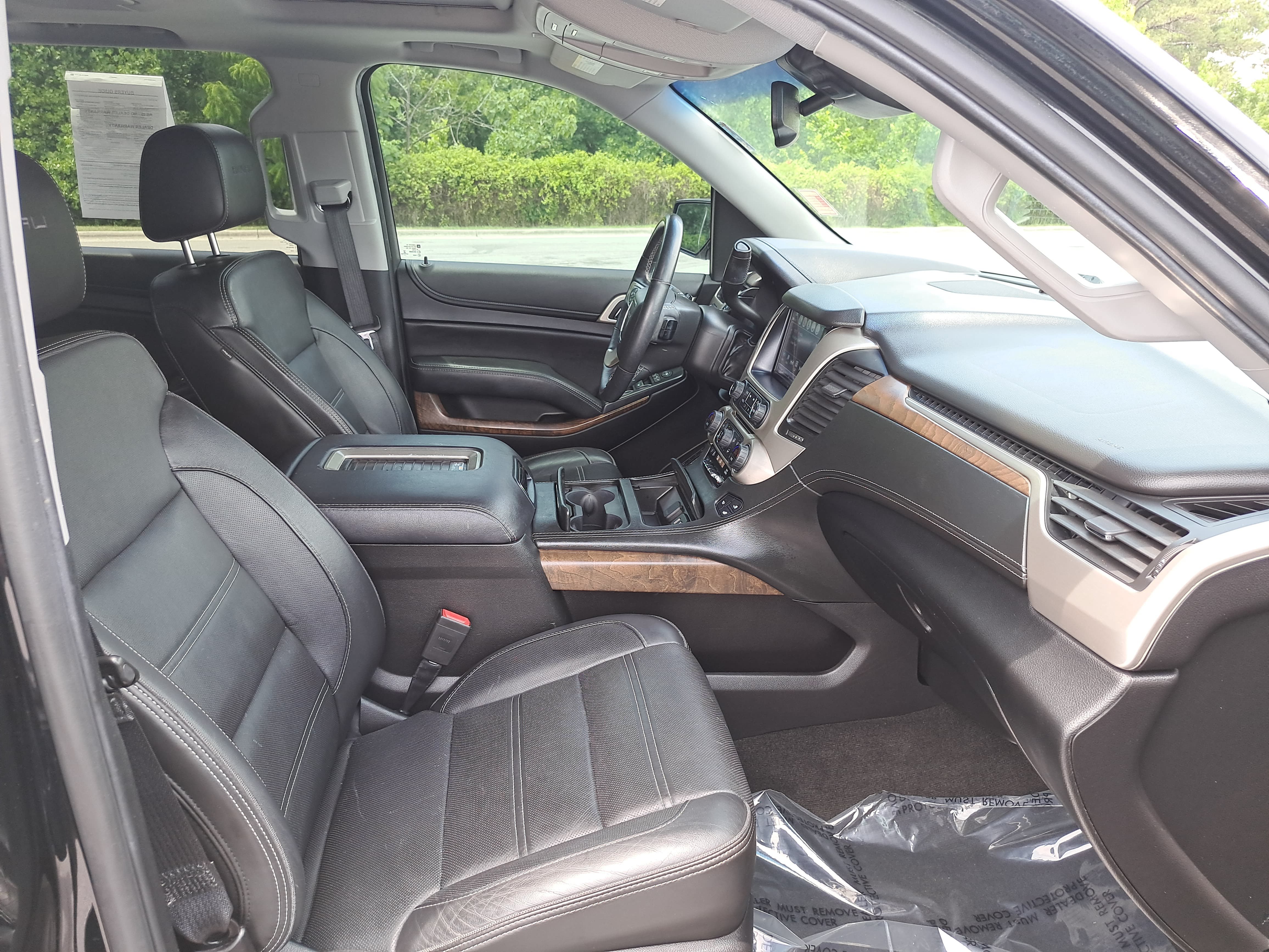 Used 2018 GMC Yukon Denali w/ Open Road Package AWD/4WD image 10