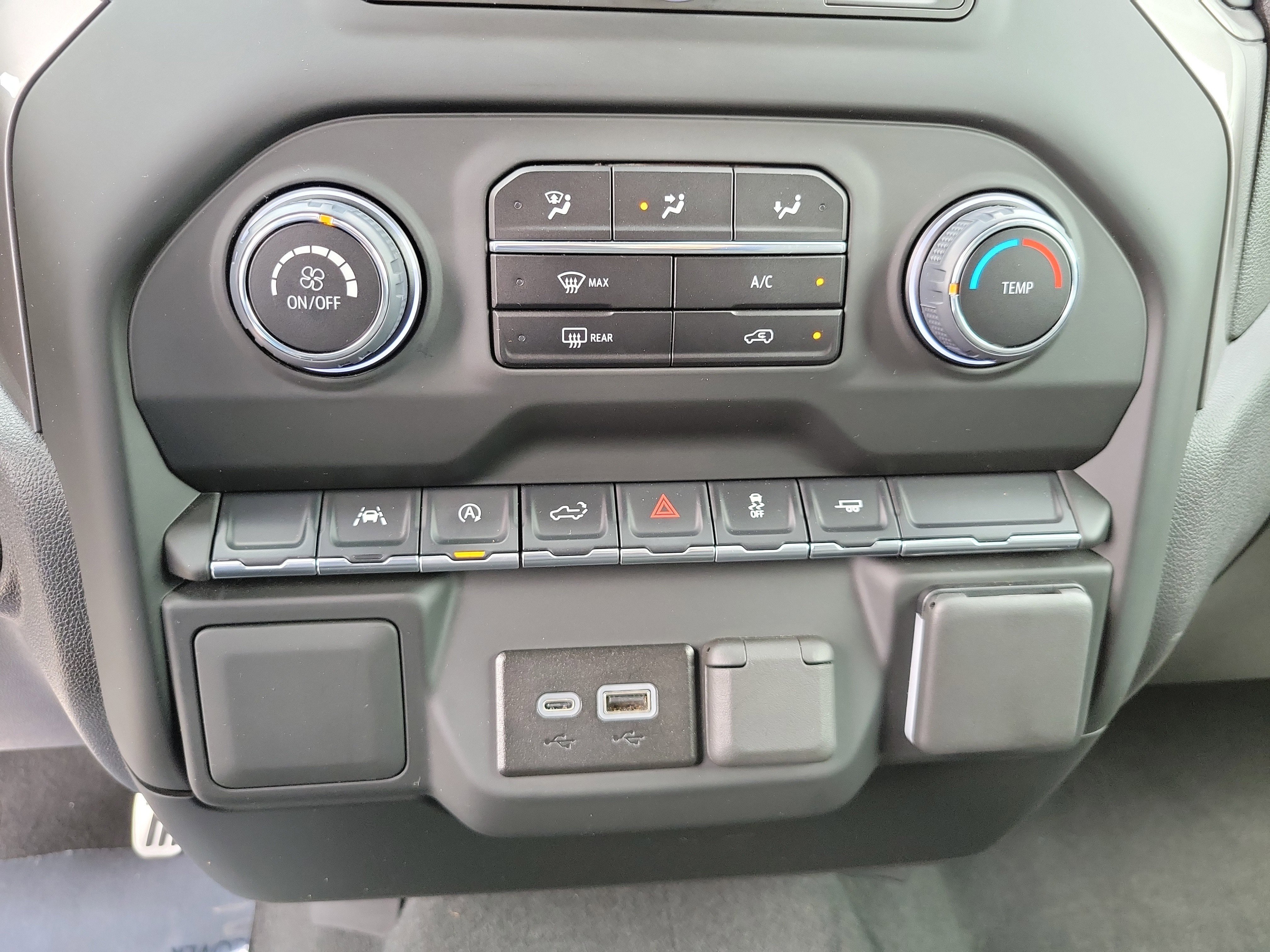 Used 2024 Chevrolet Silverado 1500 Custom RWD image 22