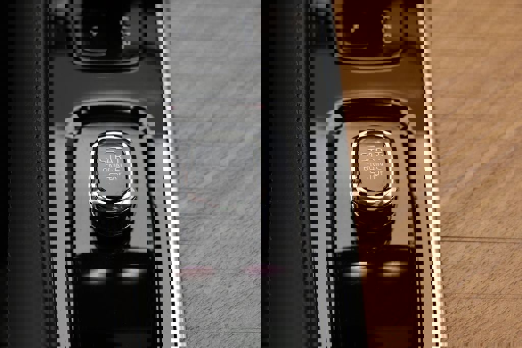 Used 2024 Volvo XC90 T8 Plus w/ Protection Package Premier image 21