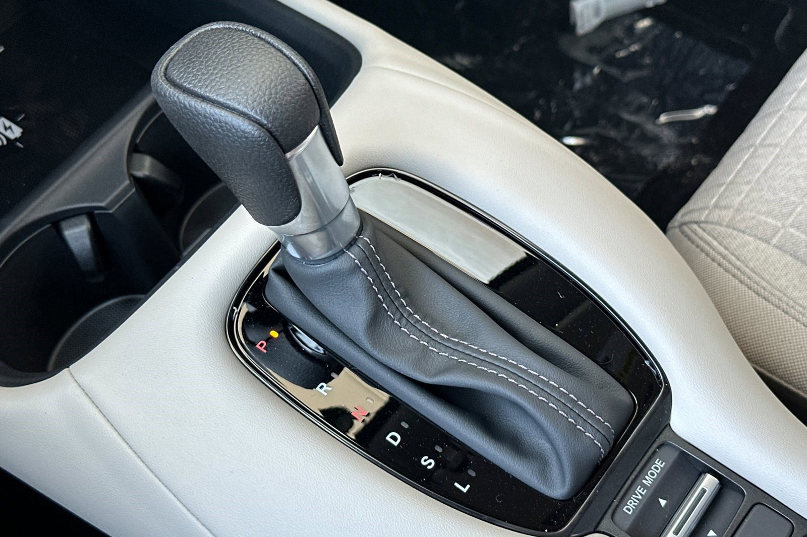 New 2026 Honda HR-V LX image 17