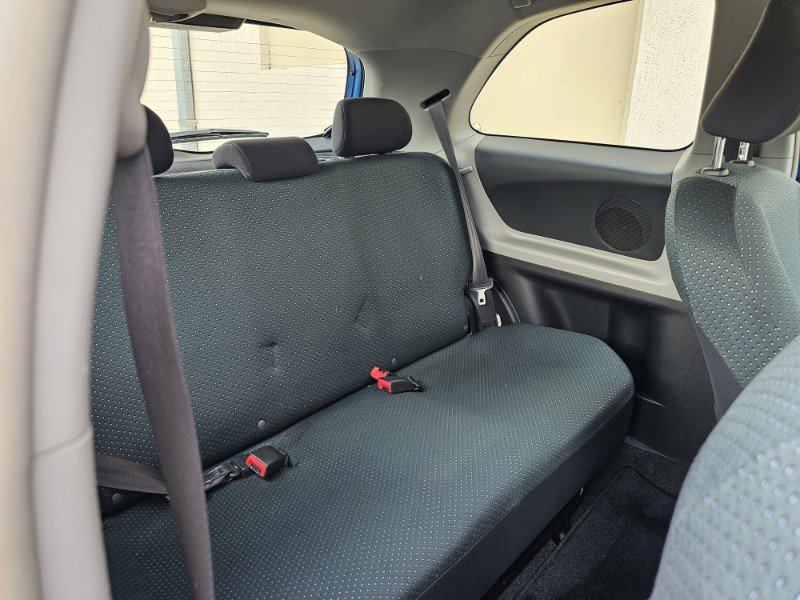 Used 2007 Toyota Yaris 2-Door Hatchback image 25