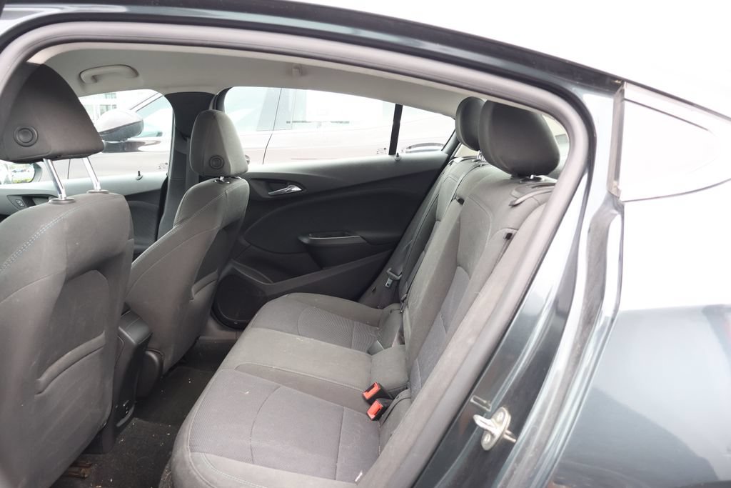 Used 2017 Chevrolet Cruze LT FWD image 28