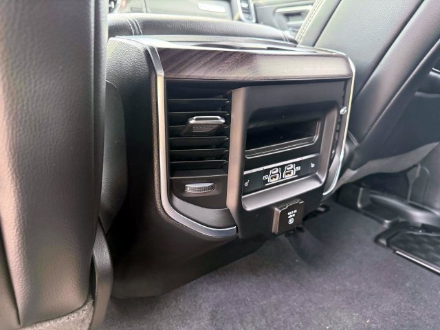 Used 2026 RAM 1500 Laramie AWD/4WD image 14