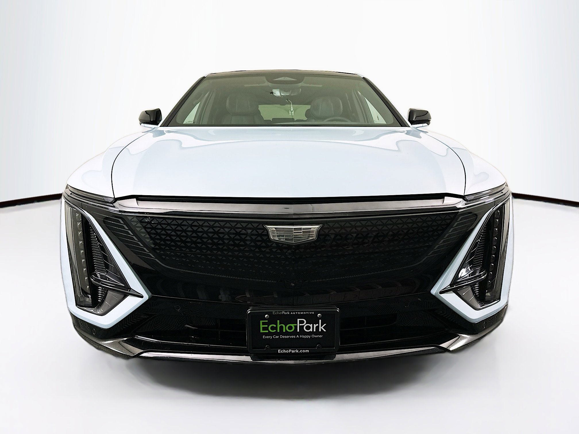 Used 2025 Cadillac Lyriq Sport image 2