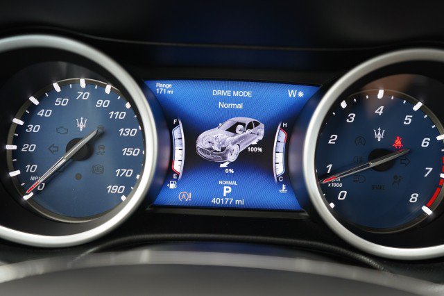 Used 2019 Maserati Ghibli S Q4 AWD/4WD image 26