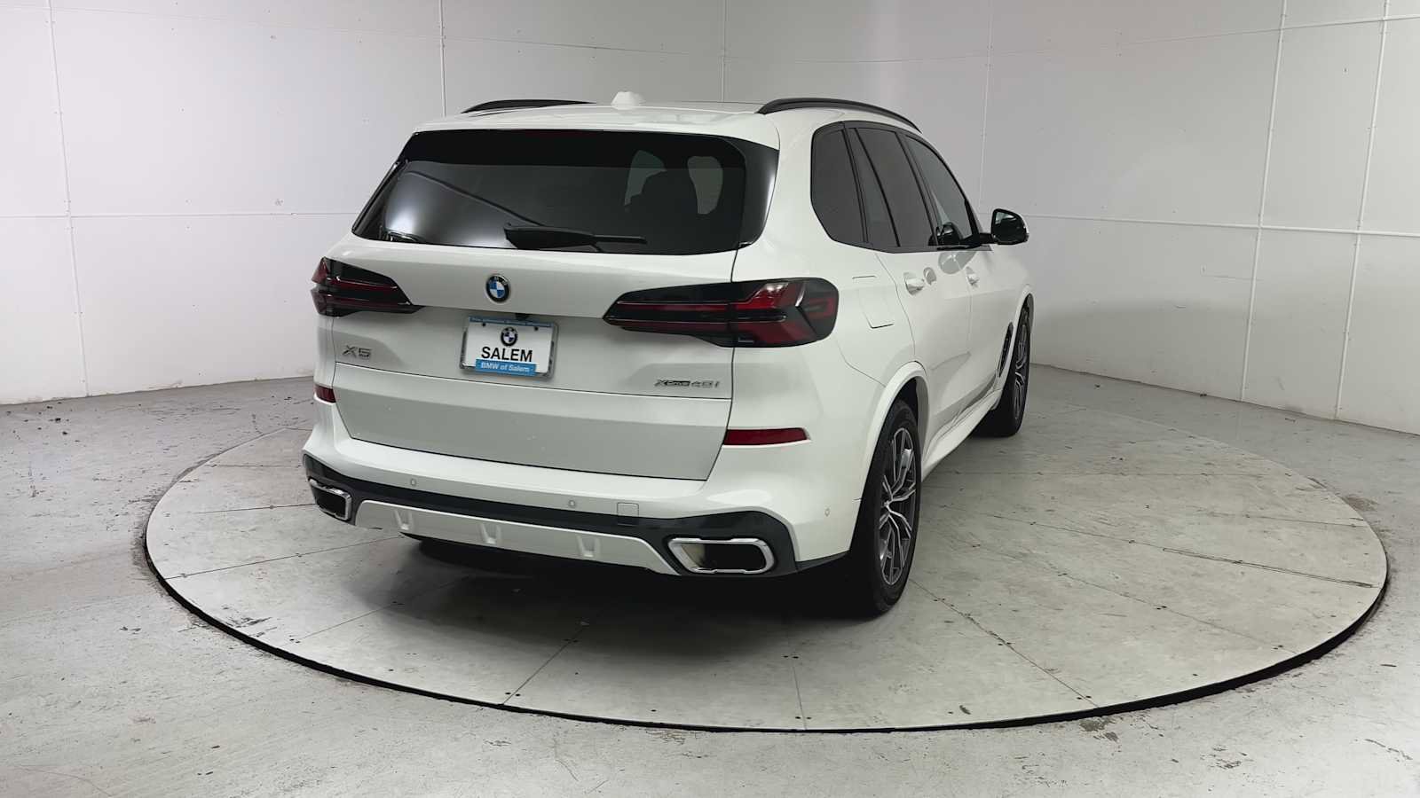 Used 2026 BMW X5 xDrive40i image 2