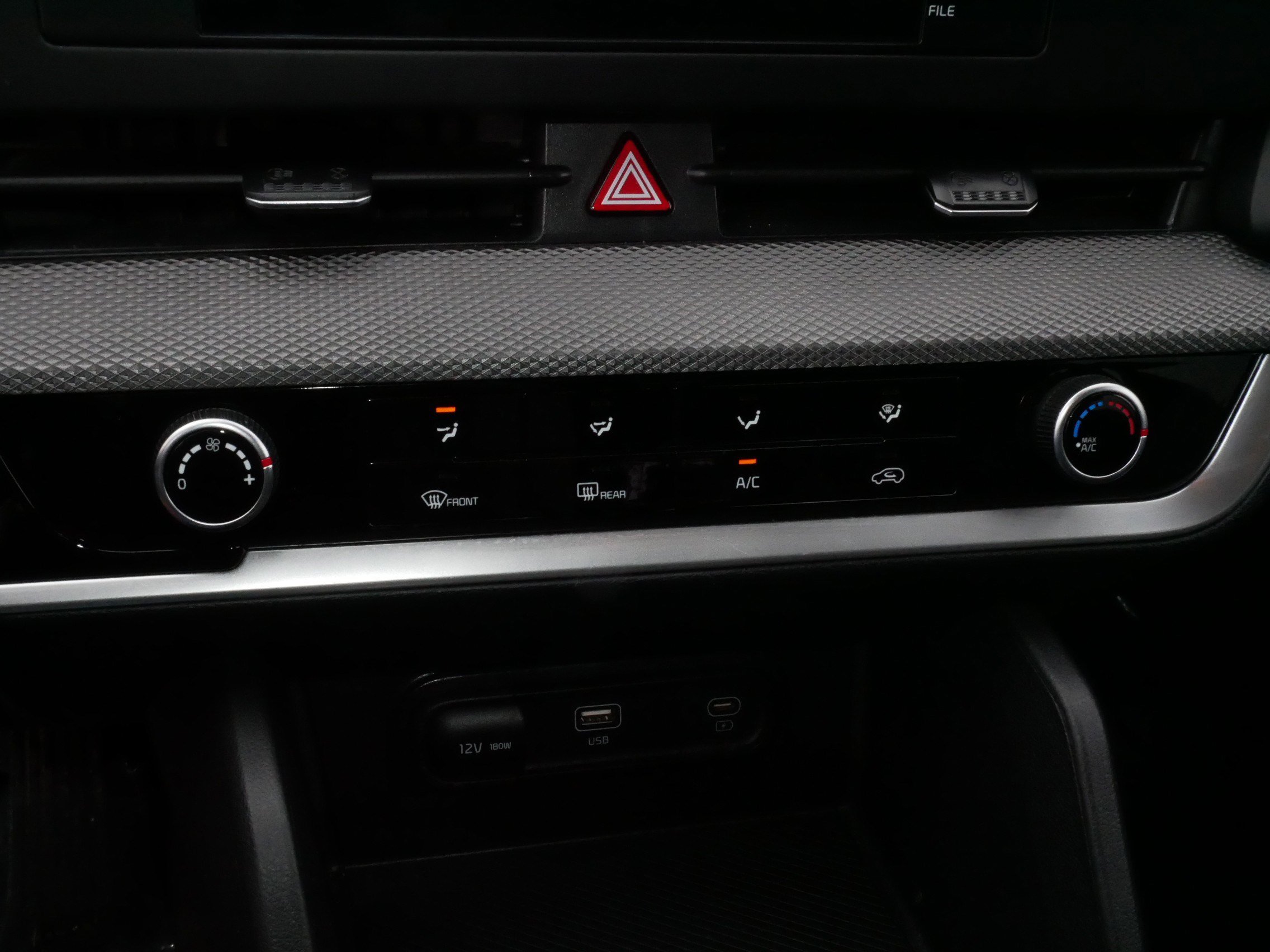 Used 2023 Kia Sportage LX image 23