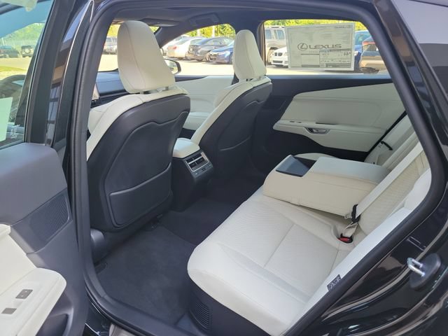 New 2026 Lexus ES 350h AWD image 13