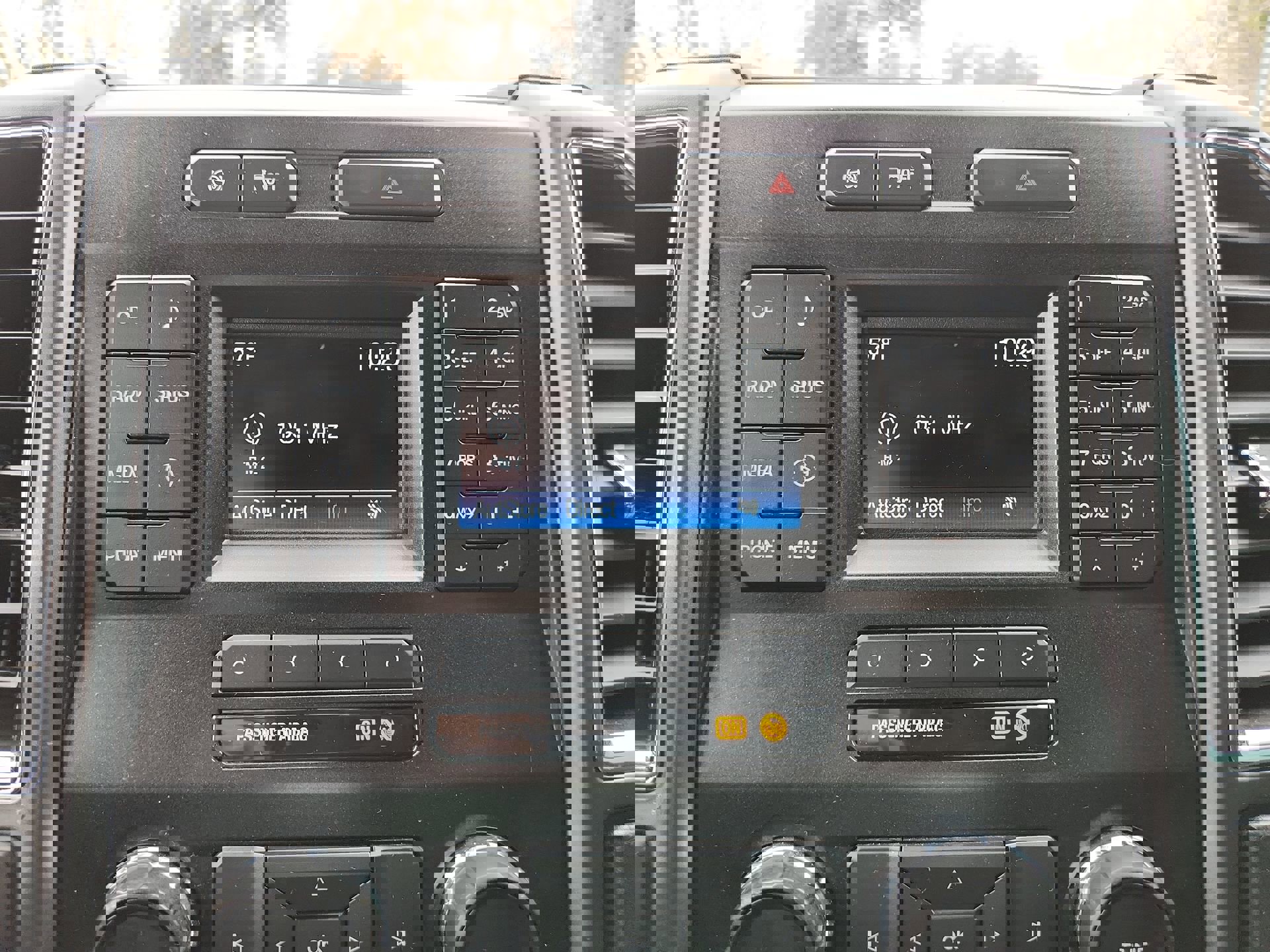 Used 2017 Ford F250 XLT w/ Camper Package image 12