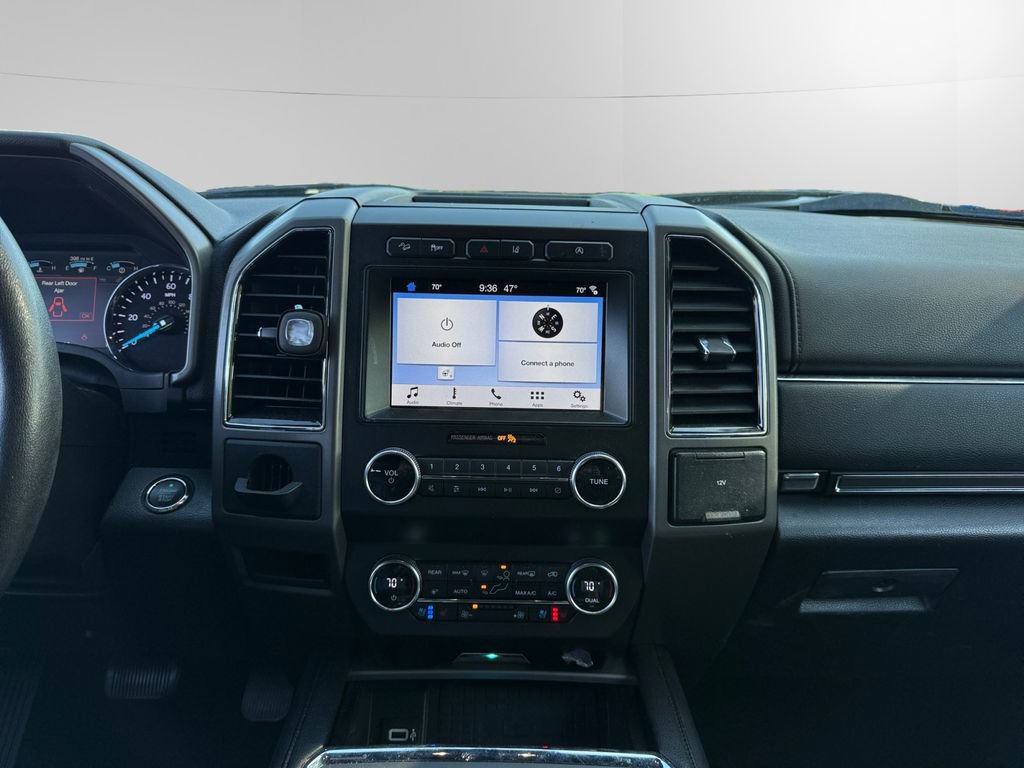 Certified 2019 Ford Expedition XLT w/ Equipment Group 202A AWD/4WD image 11