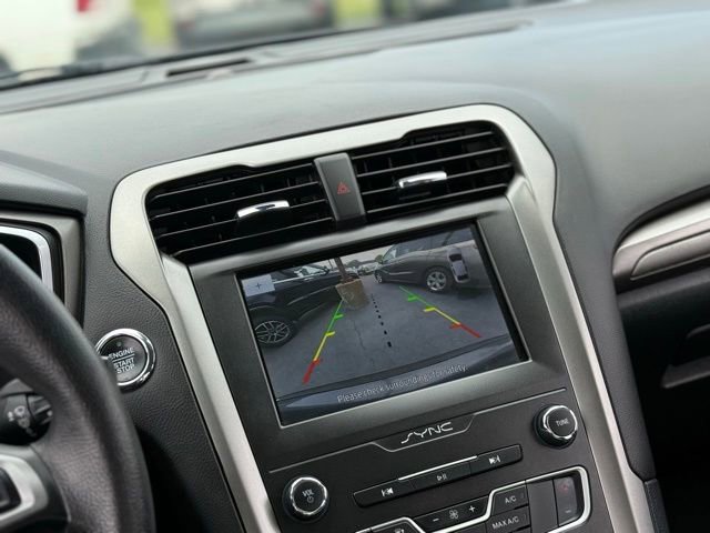 Certified 2020 Ford Fusion SE FWD image 3
