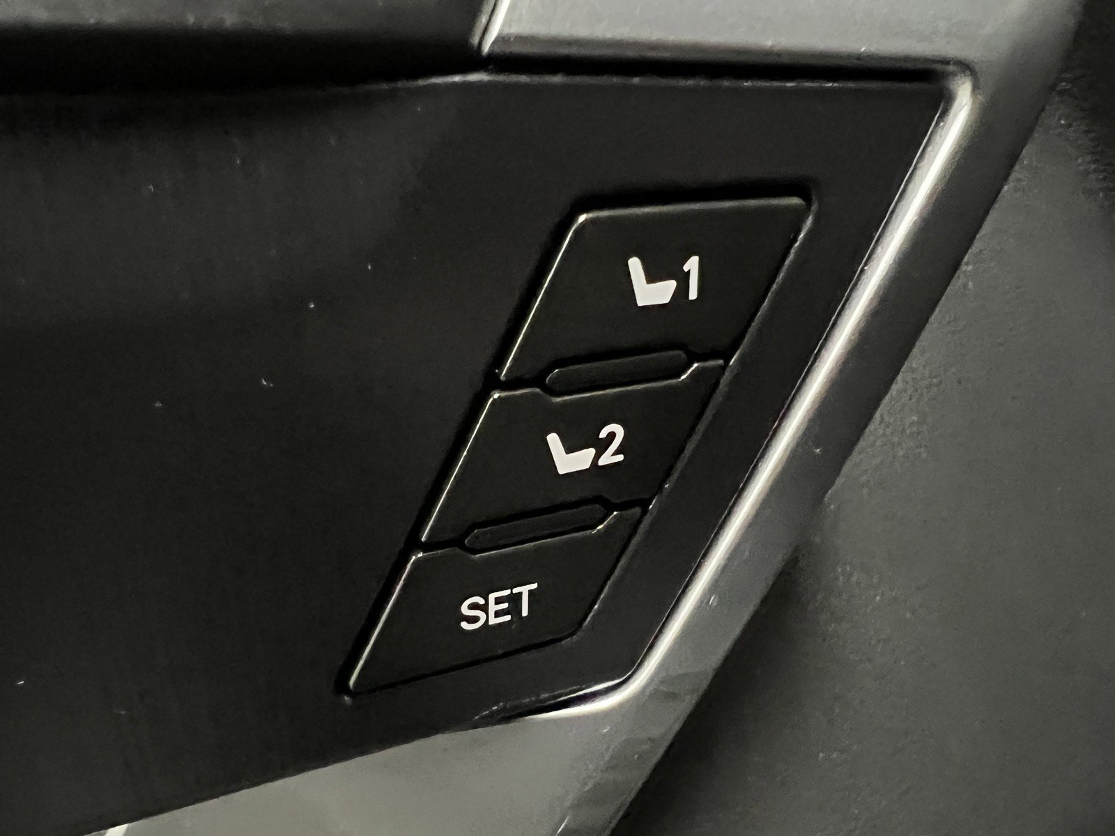 Used 2024 Toyota Tundra Platinum image 24