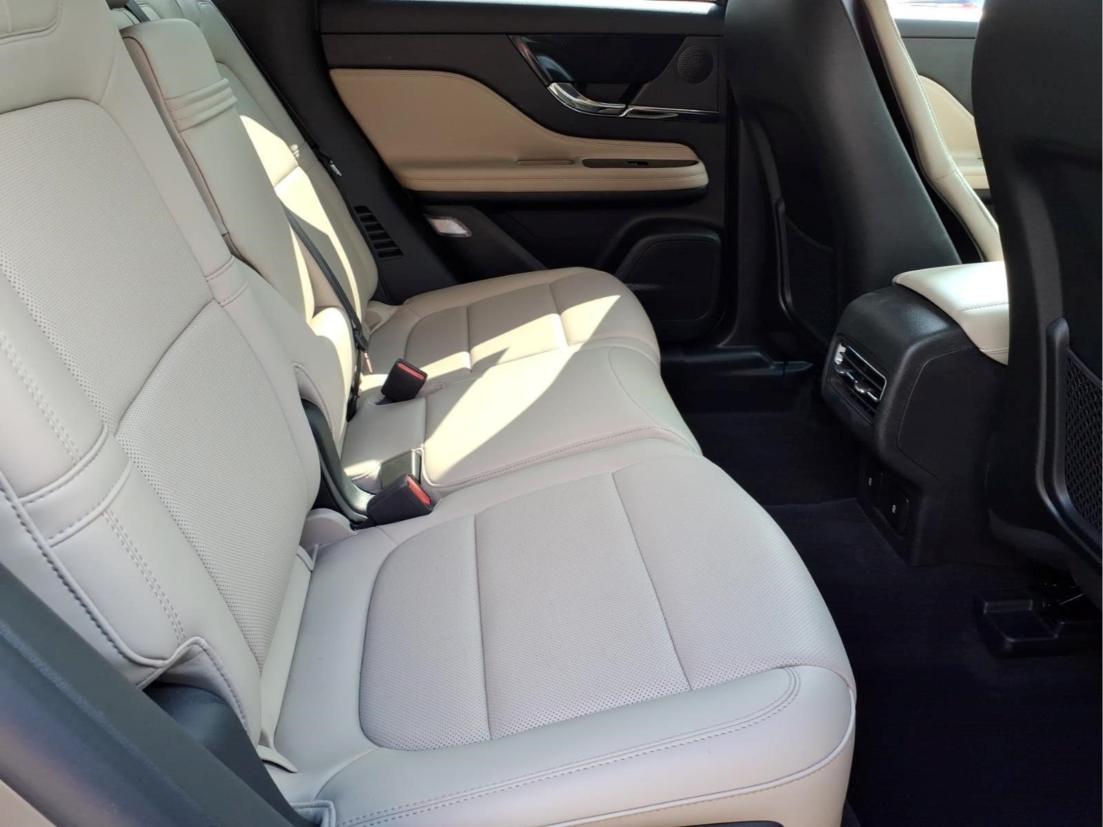 Certified 2026 Lincoln Corsair Reserve w/ Jet Appearance Package AWD/4WD image 18