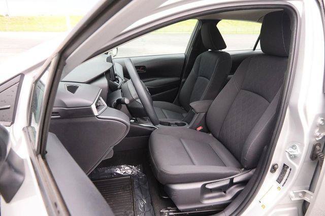 Used 2024 Toyota Corolla LE FWD image 8