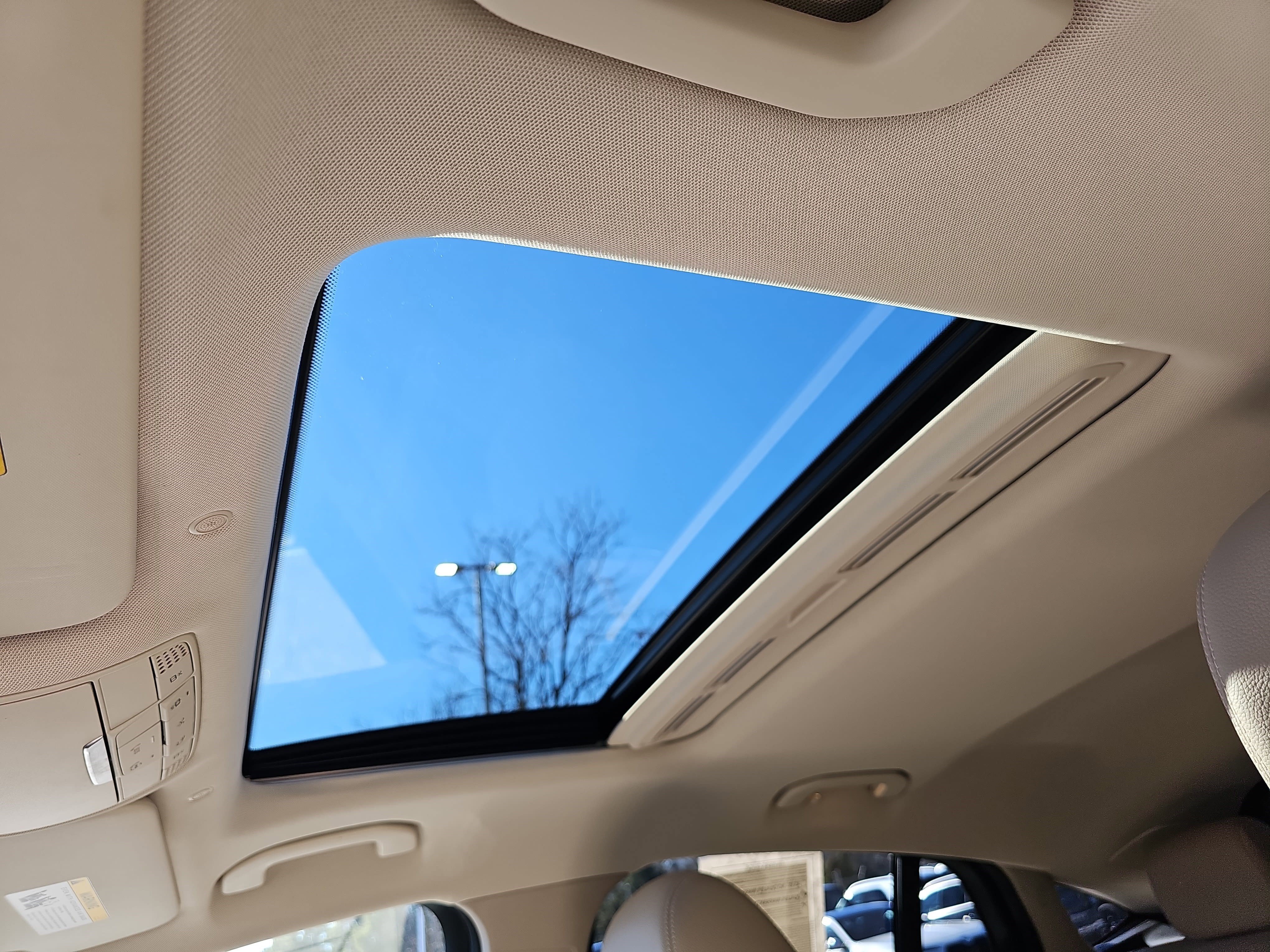 Certified 2023 Mercedes-Benz GLC 300 4MATIC Coupe image 31