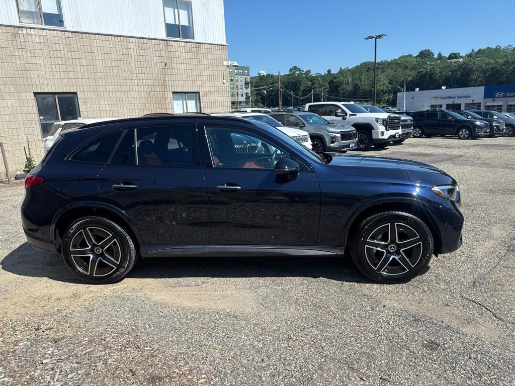Used 2023 Mercedes-Benz GLC 300 4MATIC image 8