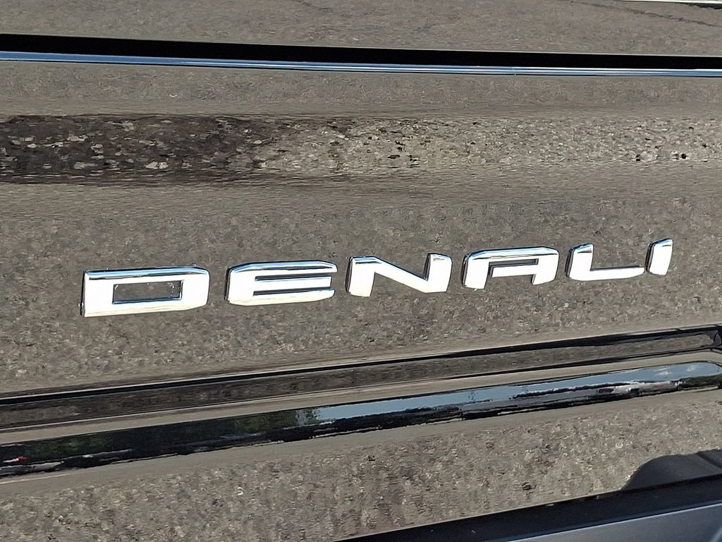 Certified 2021 GMC Sierra 2500 Denali w/ Denali Black Diamond Edition AWD/4WD image 30