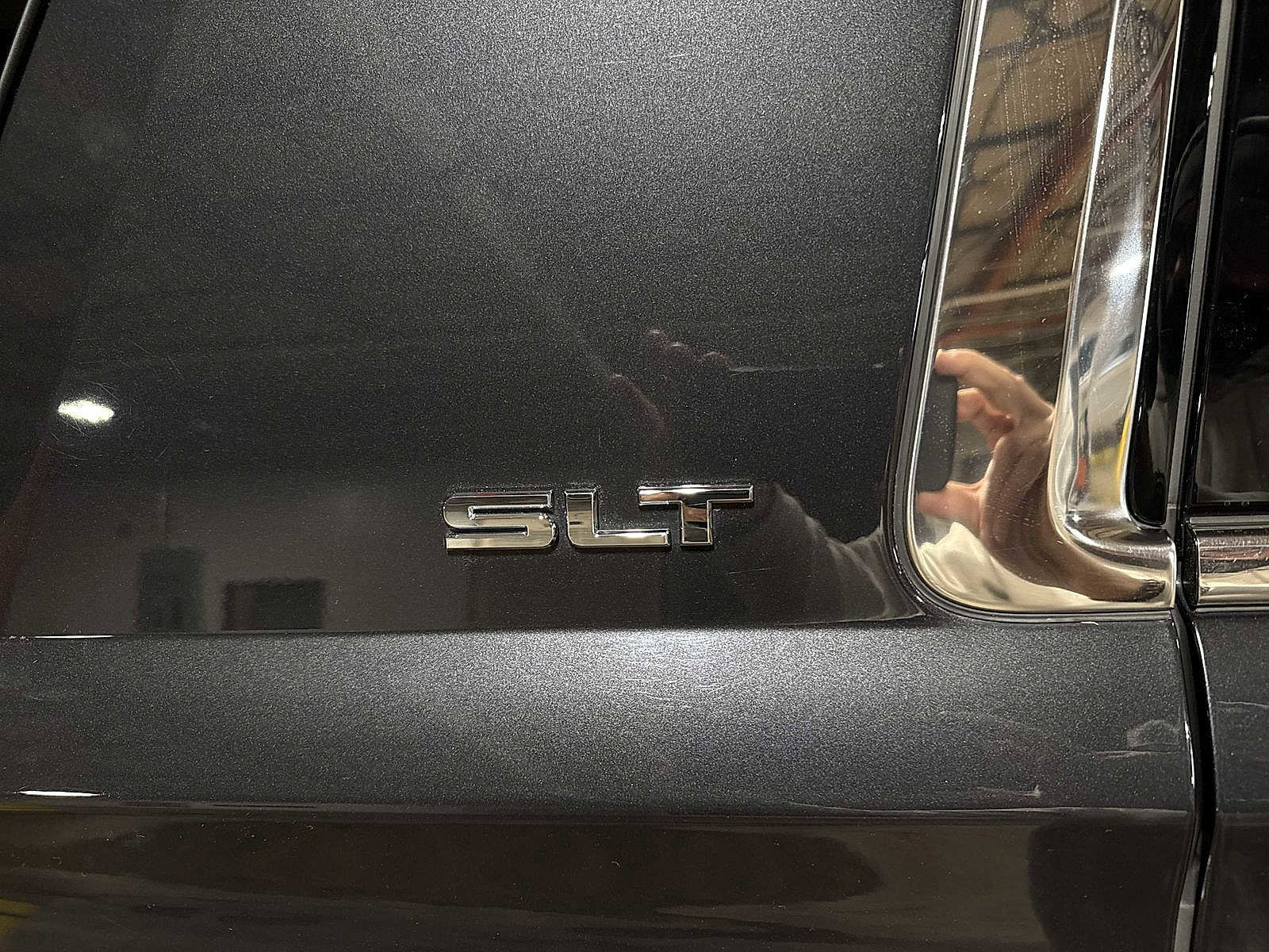 Used 2020 GMC Yukon XL SLT w/ Premium Edition image 29