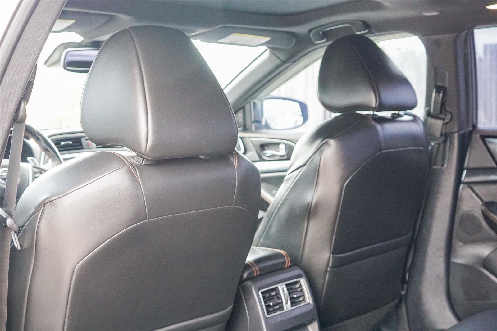 Used 2019 Nissan Maxima SR w/ Premium Package FWD image 22