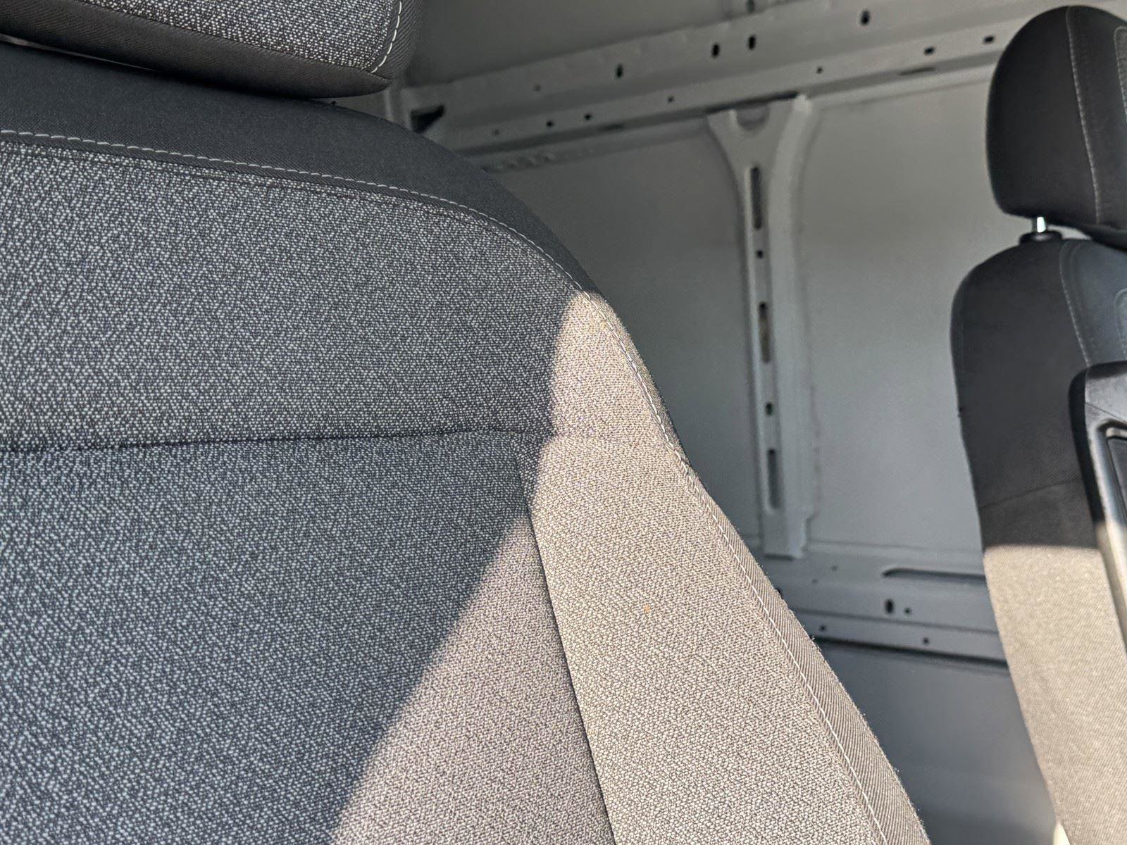 Used 2025 RAM ProMaster 2500 w/ Convenience Group image 9