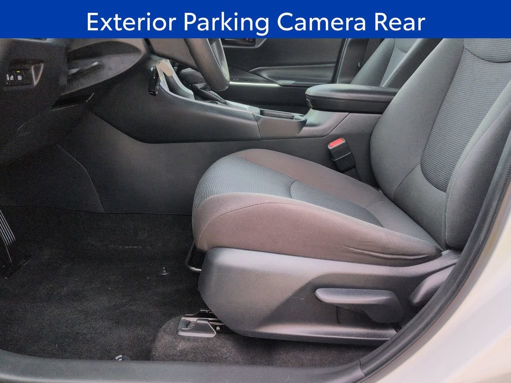 Used 2024 Toyota RAV4 LE AWD/4WD image 11
