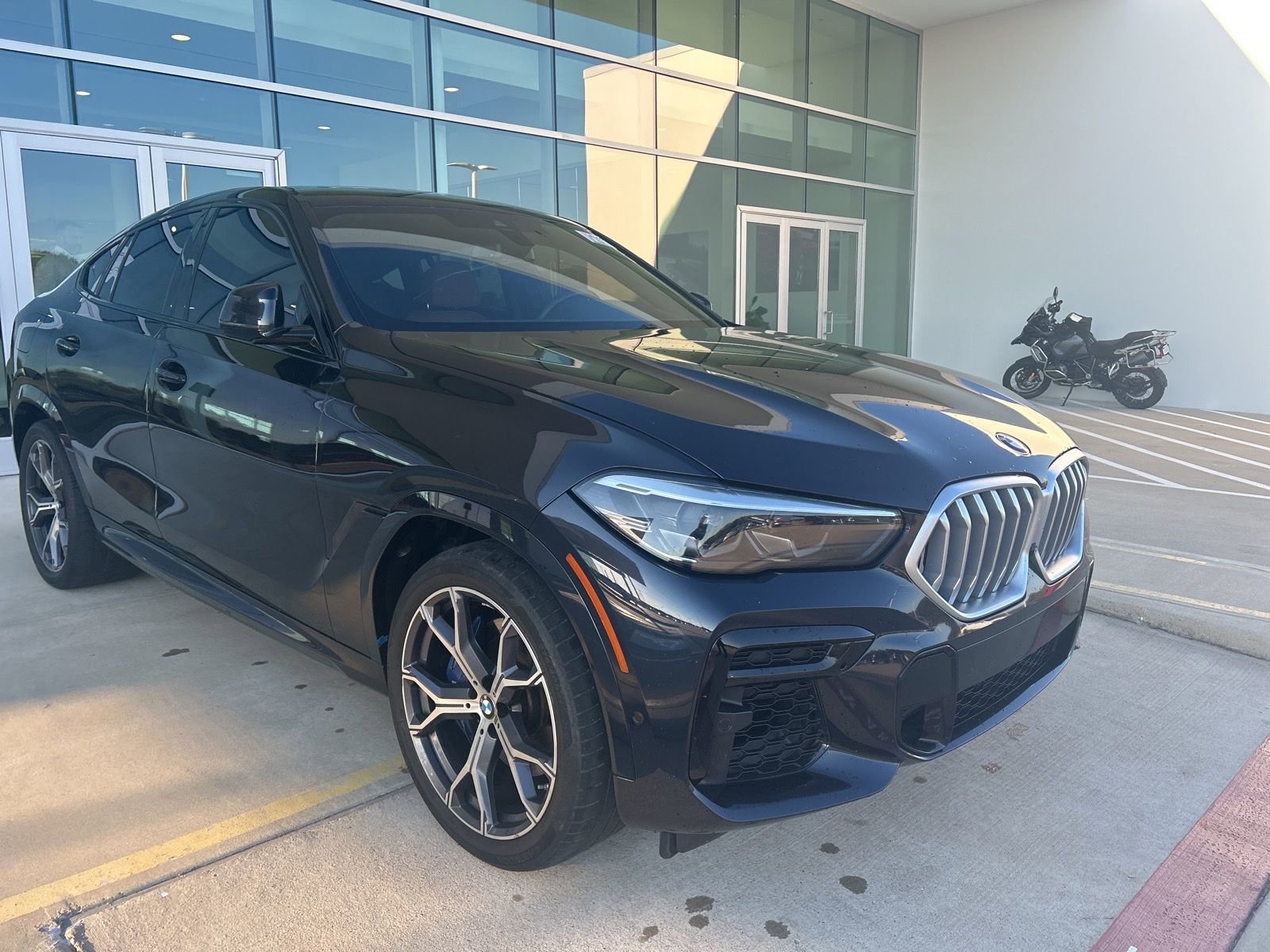 Certified 2023 BMW X6 xDrive40i w/ M Sport Package