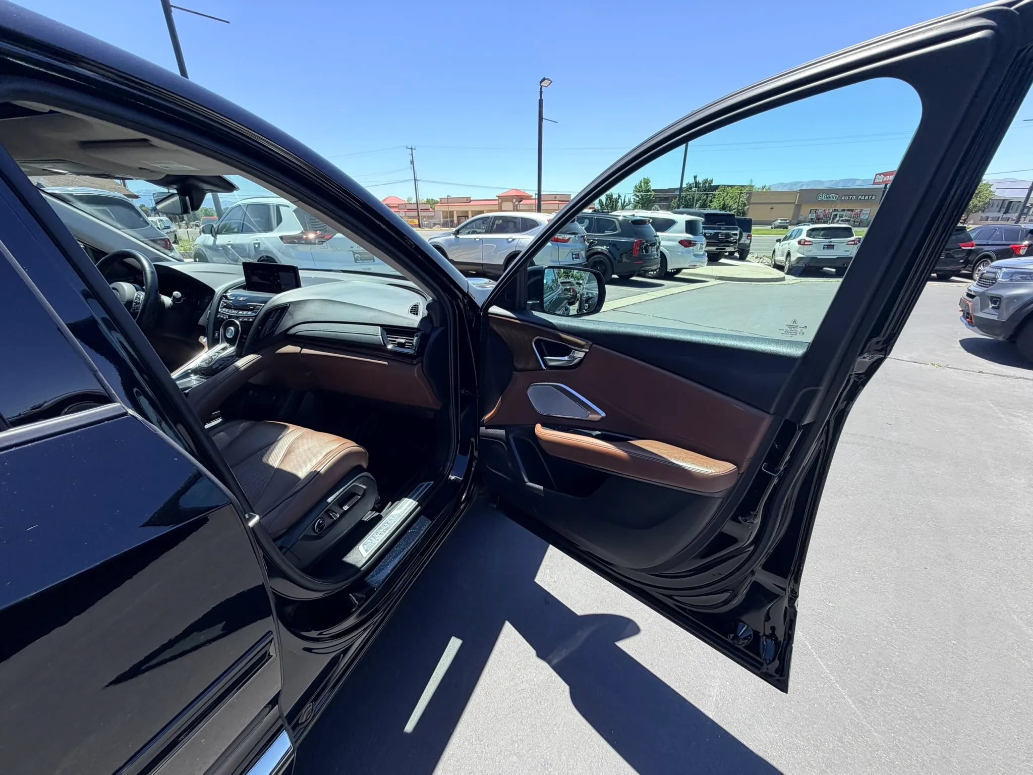 Used 2020 Acura RDX AWD w/ Advance Package image 25