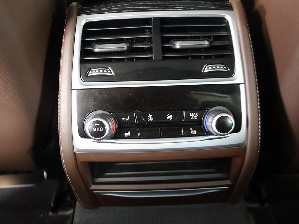 Used 2022 BMW 740i xDrive w/ Premium Package image 61