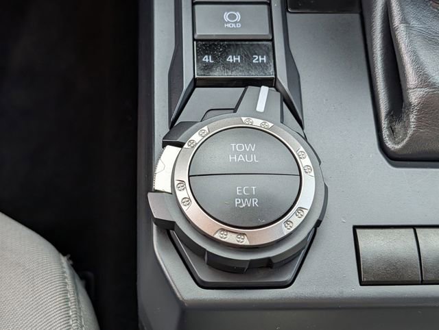 Used 2024 Toyota Tacoma SR5 AWD/4WD image 16
