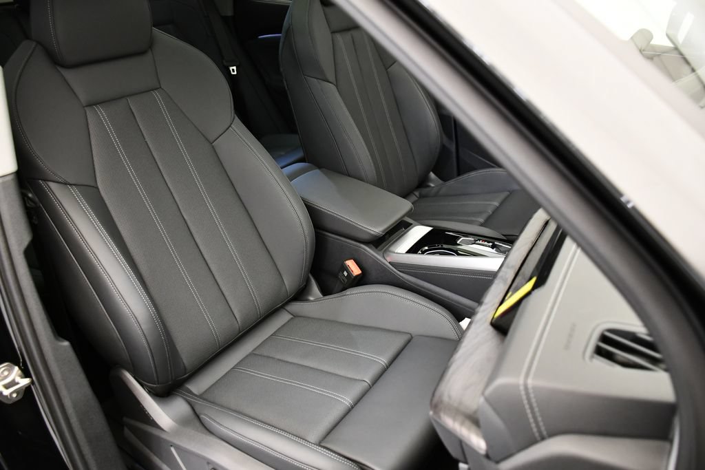 Used 2025 Audi Q5 Prestige AWD/4WD image 46