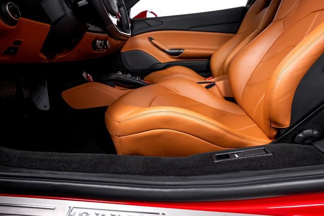 Certified 2018 Ferrari 488 GTB RWD image 25