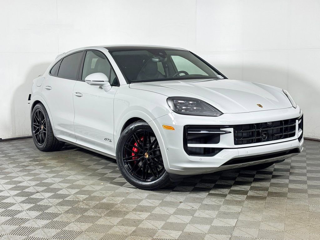 New 2026 Porsche Cayenne GTS AWD/4WD image 9