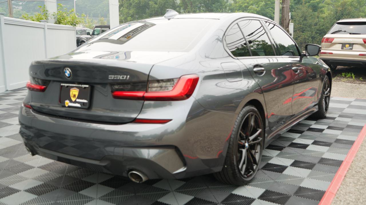 Used 2020 BMW 330i xDrive Sedan w/ M Sport Package AWD/4WD image 10
