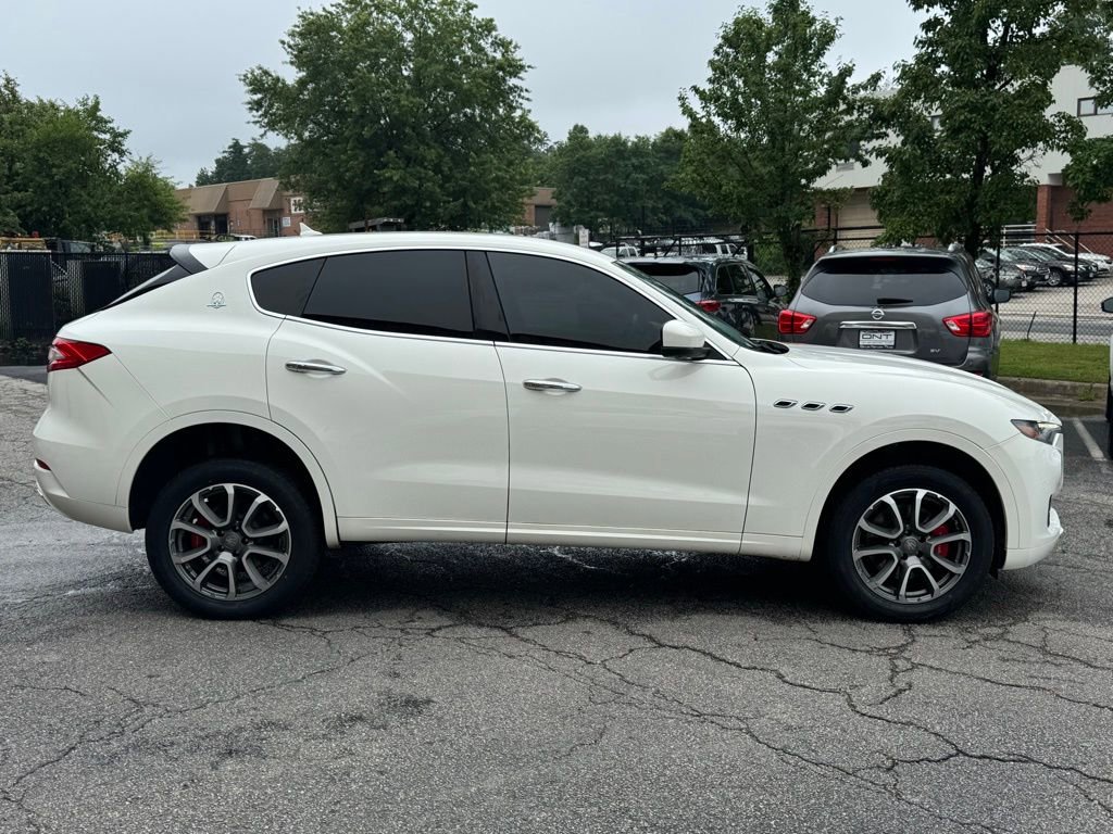 Used 2019 Maserati Levante image 7