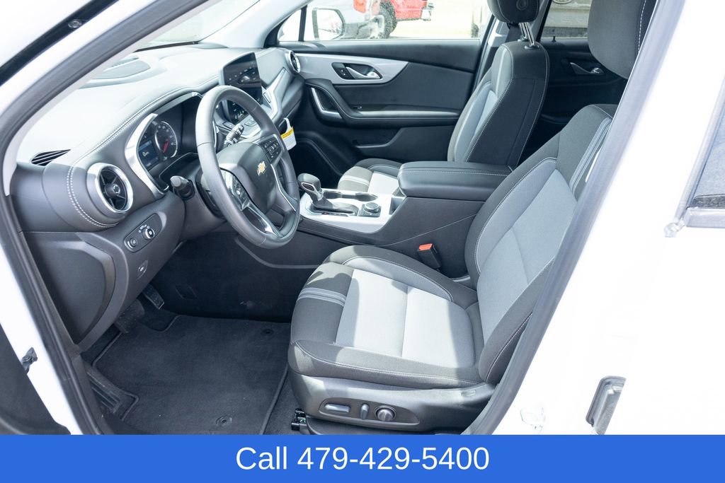 Used 2025 Chevrolet Blazer LT image 18