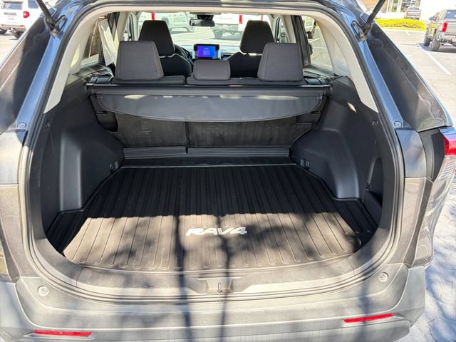 Certified 2023 Toyota RAV4 LE AWD/4WD image 13