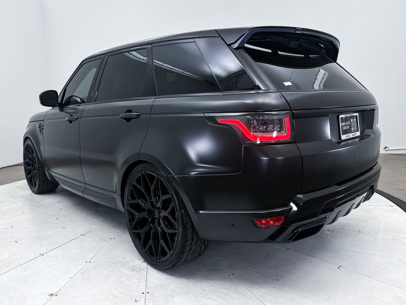 Used 2019 Land Rover Range Rover Sport HSE image 19