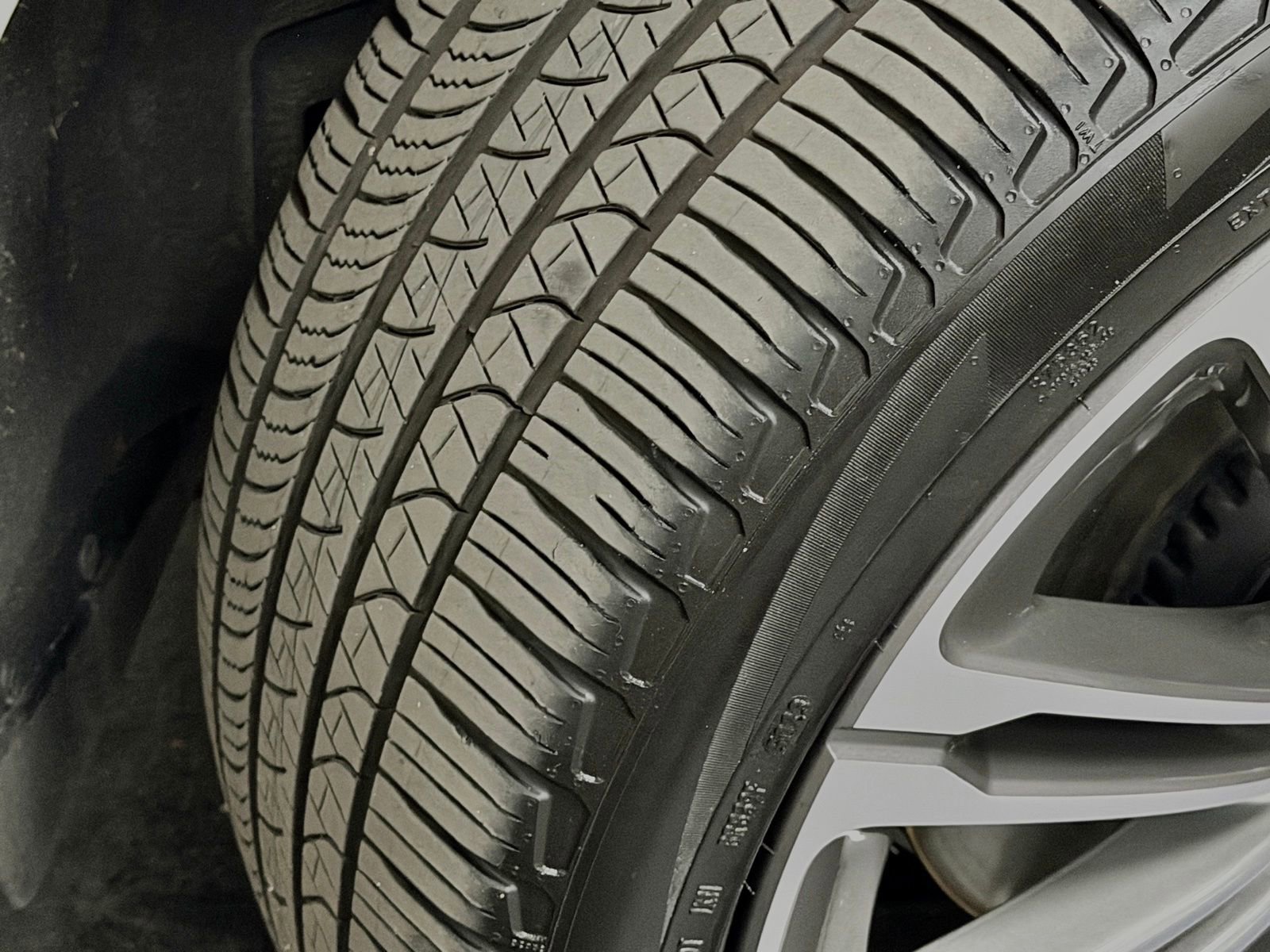 Used 2024 Land Rover Range Rover Sport SE image 19