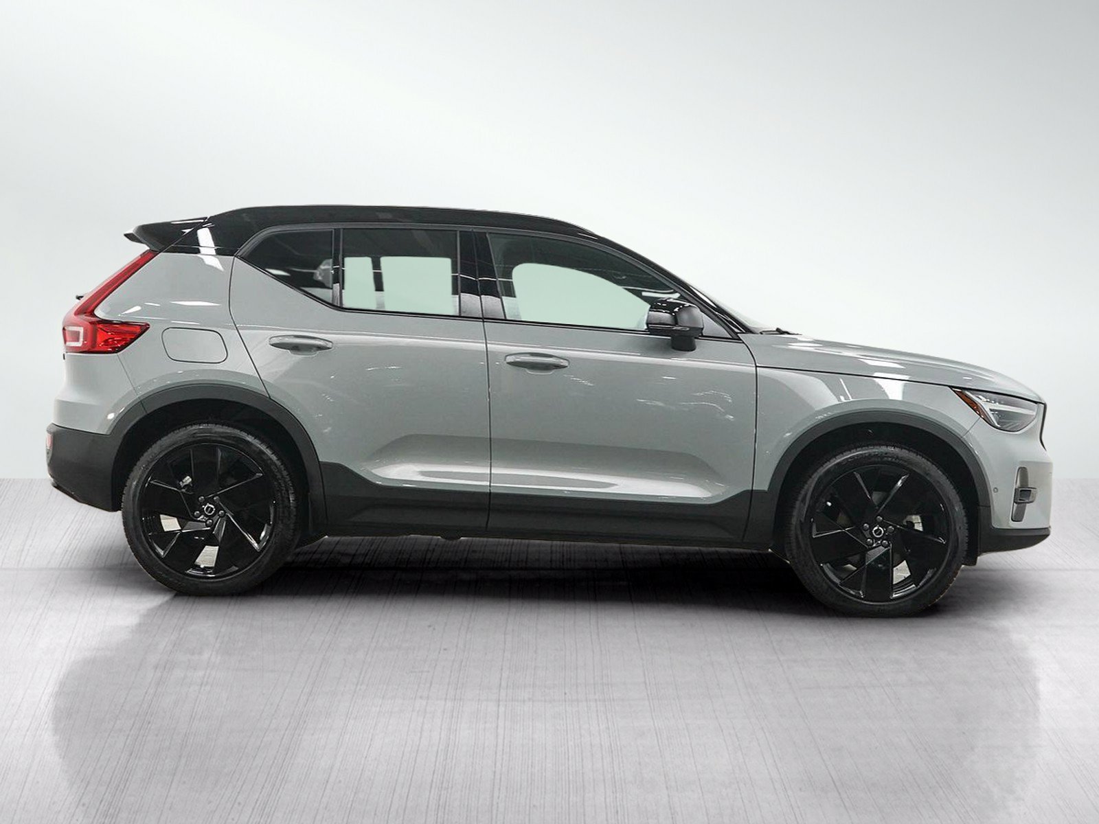 Used 2026 Volvo XC40 B5 Ultra w/ Protection Package Premier AWD/4WD image 7