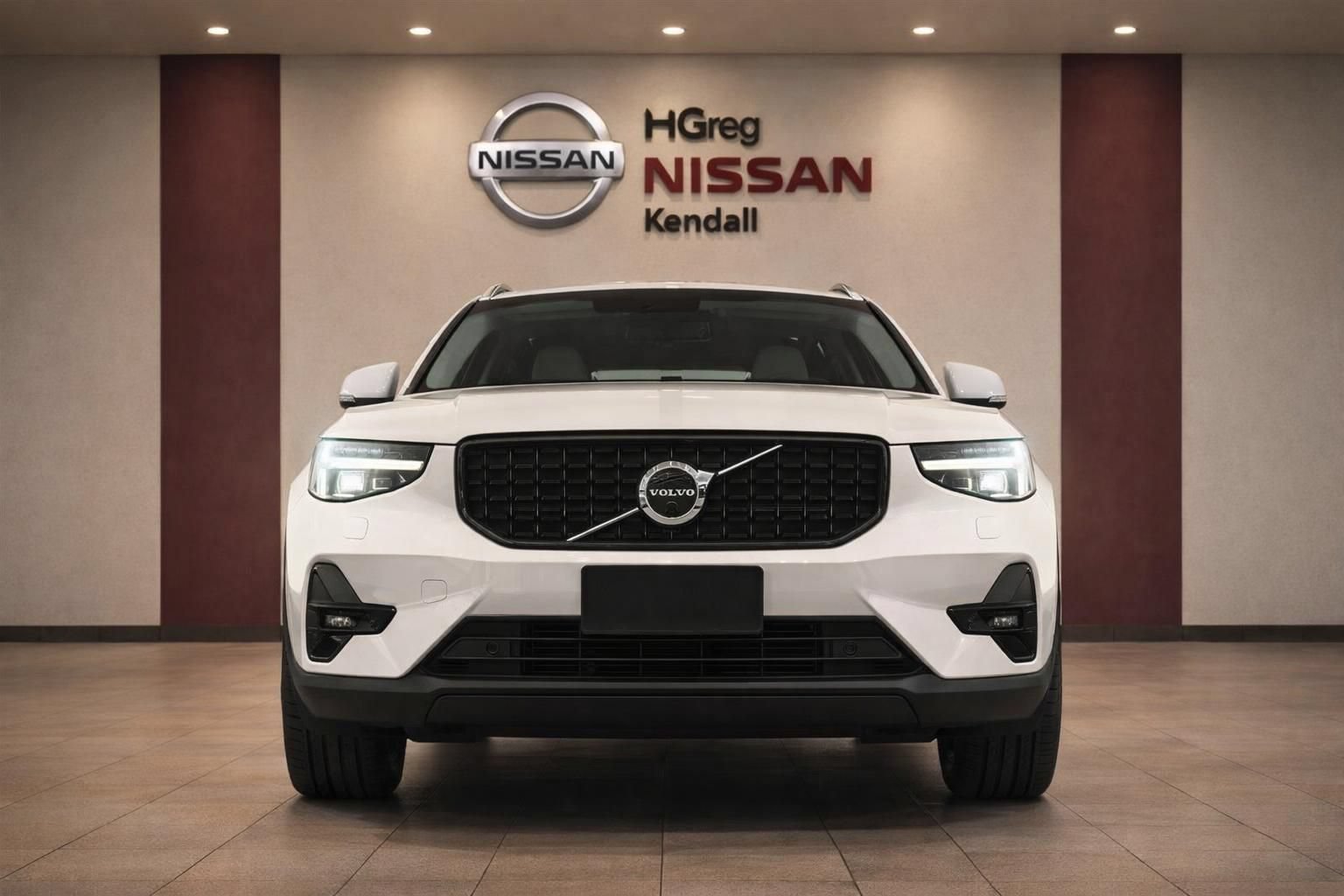 Used 2026 Volvo XC40 B5 Plus AWD/4WD image 5