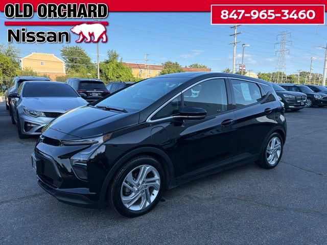 Used 2023 Chevrolet Bolt LT FWD image 3