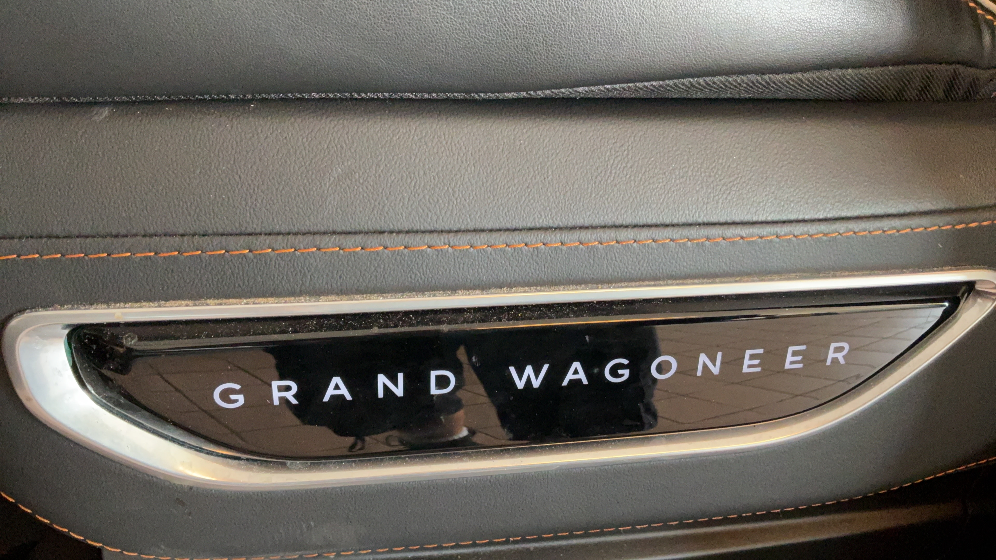 Used 2023 Jeep Grand Wagoneer Series III AWD/4WD image 24
