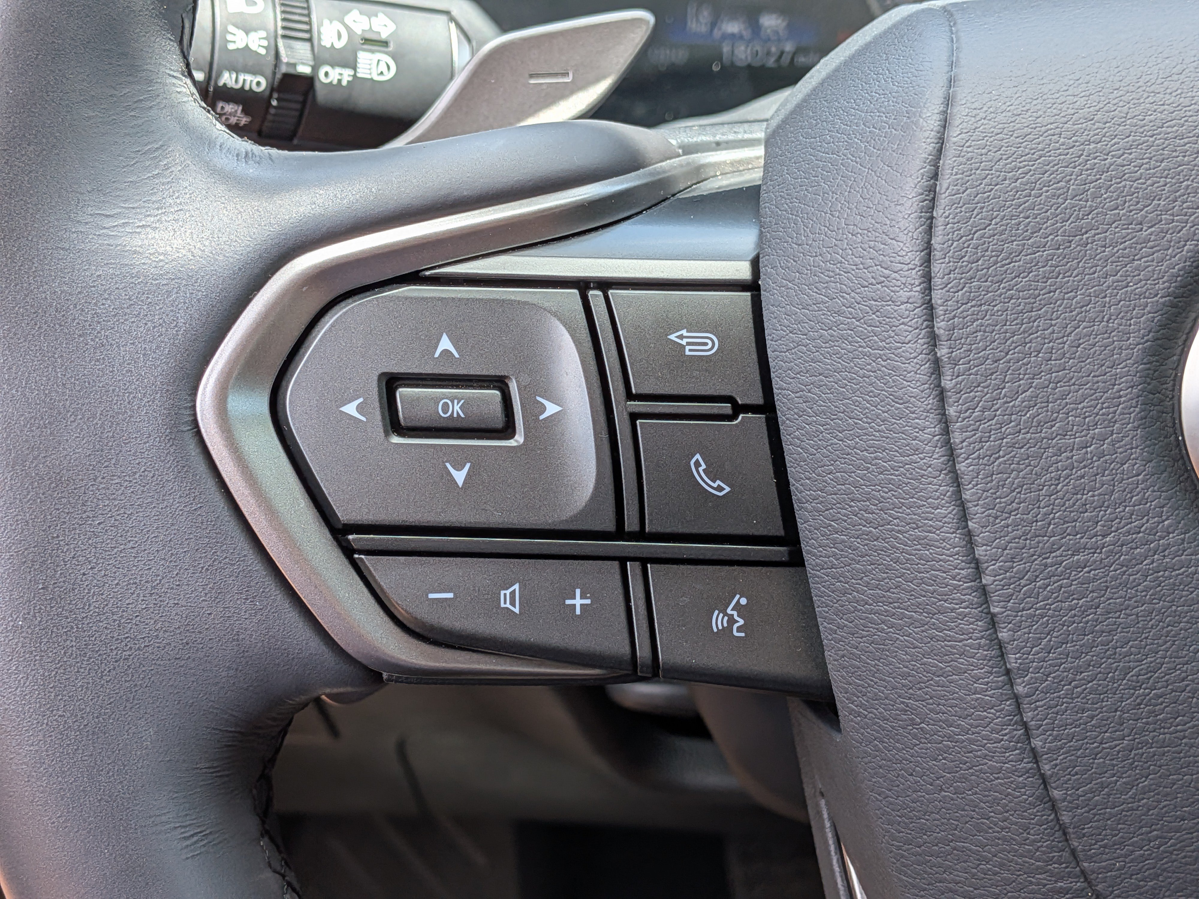 Used 2024 Lexus NX 250 FWD w/ Towing Package (2000 Lbs) image 25