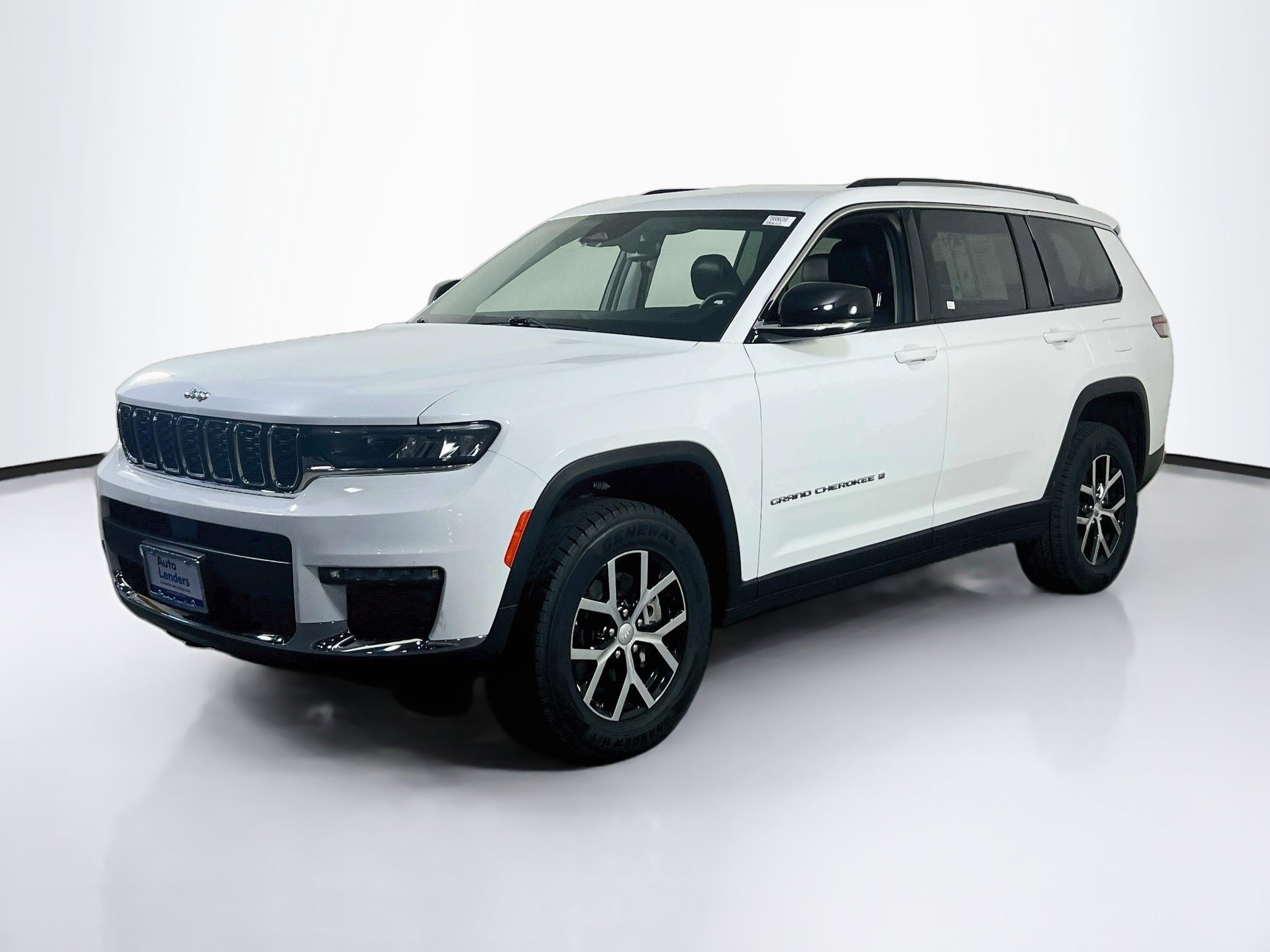 Used 2023 Jeep Grand Cherokee L Limited AWD/4WD image 1