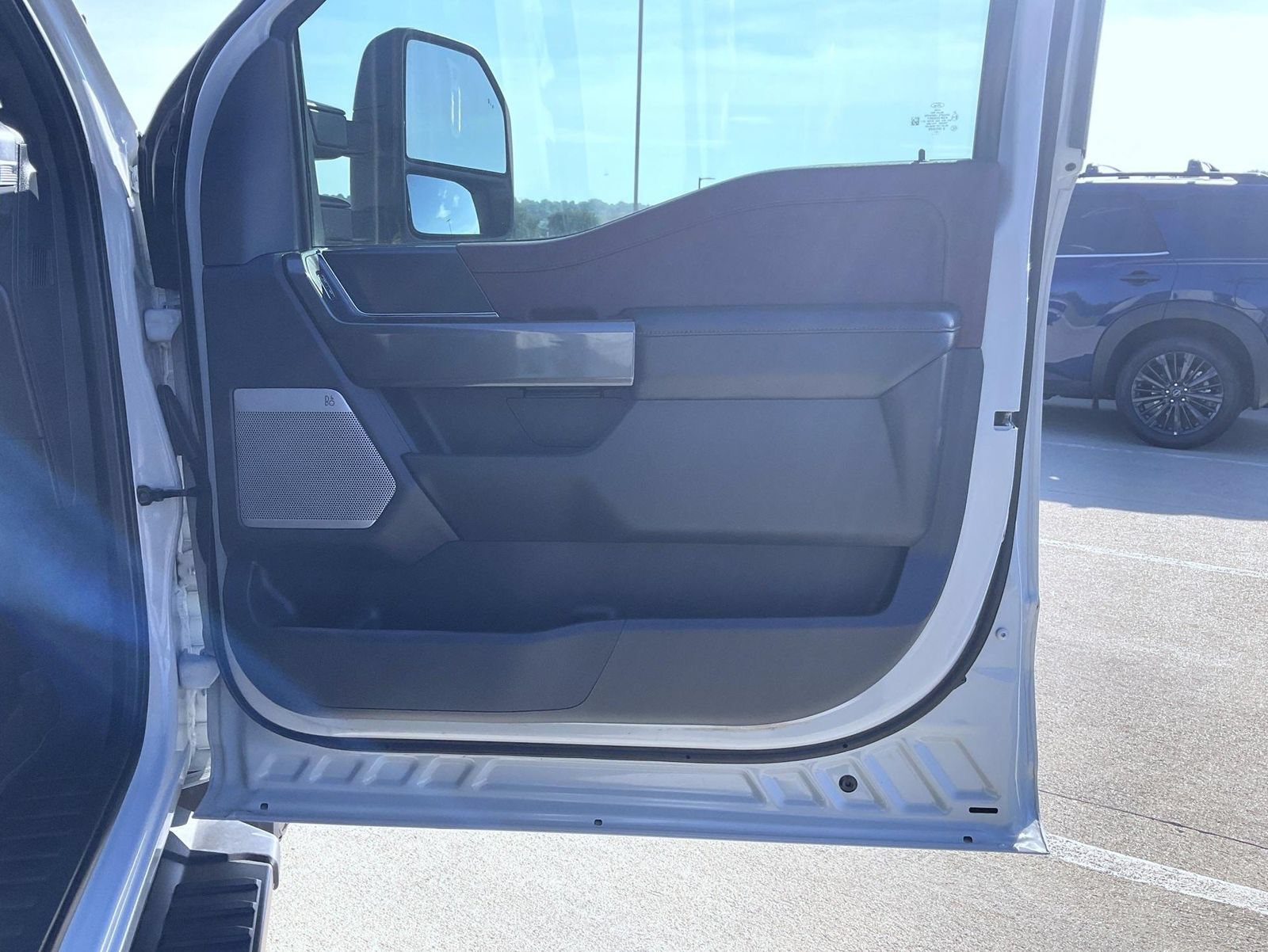 Used 2023 Ford F150 Lariat AWD/4WD image 17