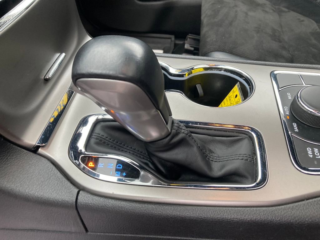 Used 2019 Jeep Grand Cherokee Altitude image 28