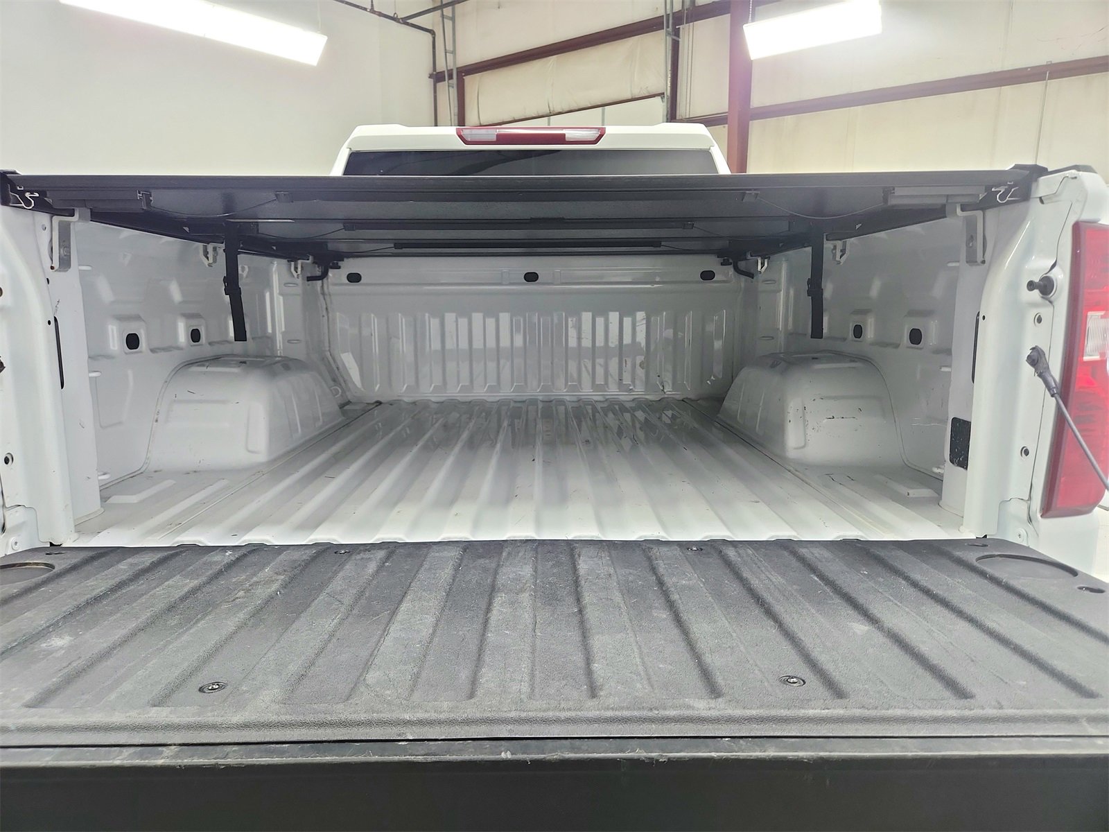 Used 2021 Chevrolet Silverado 1500 LT image 40