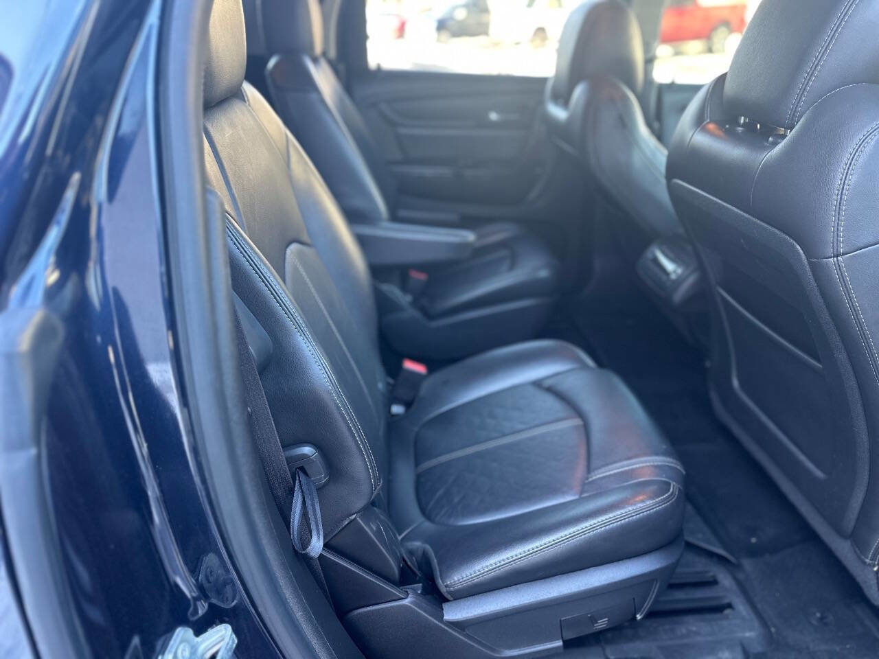 Used 2017 GMC Acadia Limited SLT image 12