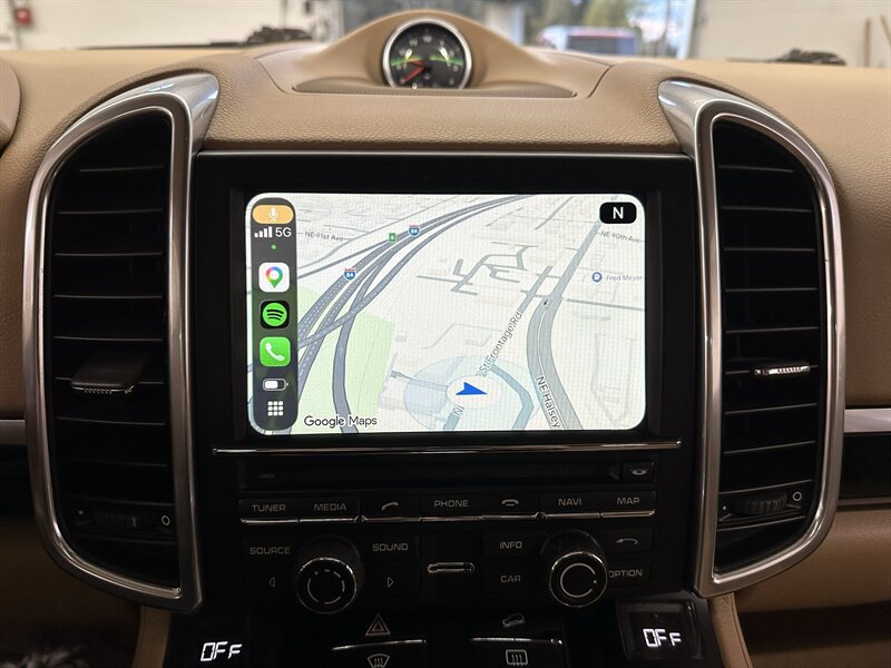 Used 2014 Porsche Cayenne AWD/4WD image 21